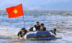 Bộ đội Đặc công phải có khả năng tác chiến liên tục dài ngày