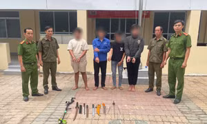 Nhóm 'giang hồ nhí' mang dao, mã tấu đi giải quyết mâu thuẫn ở TP.HCM