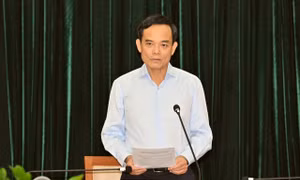 Gỡ thủ tục, thúc đầu tư, TPHCM phấn đấu đạt tăng trưởng từ 10% trở lên