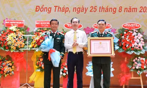 Đồng Tháp kỷ niệm 80 năm truyền thống lực lượng vũ trang