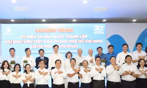 30 năm Hội Sinh viên TPHCM: Kế thừa truyền thống cách mạng hào hùng, vẻ vang