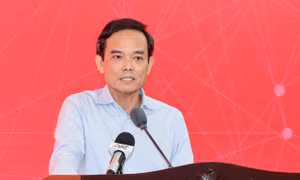 Bí thư TPHCM: Tin vào nhà khởi nghiệp, nhà khoa học