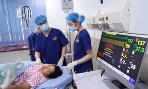 Hai trường y lớn ở TPHCM có điểm chuẩn ra sao