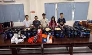 Hai anh em ruột cầm đầu đường dây buôn bán khí cười hơn 20 tỷ đồng