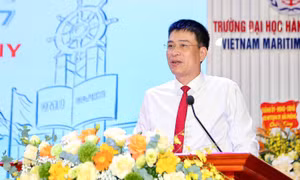 Lãnh đạo Bộ Xây dựng nêu bốn yêu cầu để phát triển Đại học Hàng hải Việt Nam