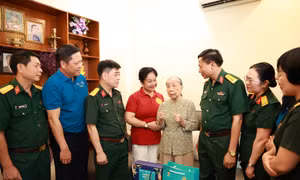 Bộ Quốc phòng tri ân các Mẹ Việt Nam anh hùng, nữ Biệt động Sài Gòn