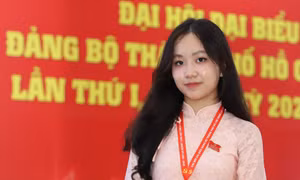 Nữ sinh là đại biểu trẻ nhất Đại hội Đảng bộ TPHCM lần thứ I