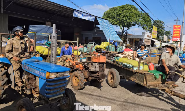 Đổ xô đi bán cà phê 