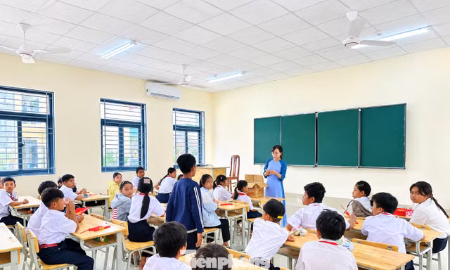 754 cán bộ quản lý giáo dục ở Đắk Lắk trở lại làm giáo viên