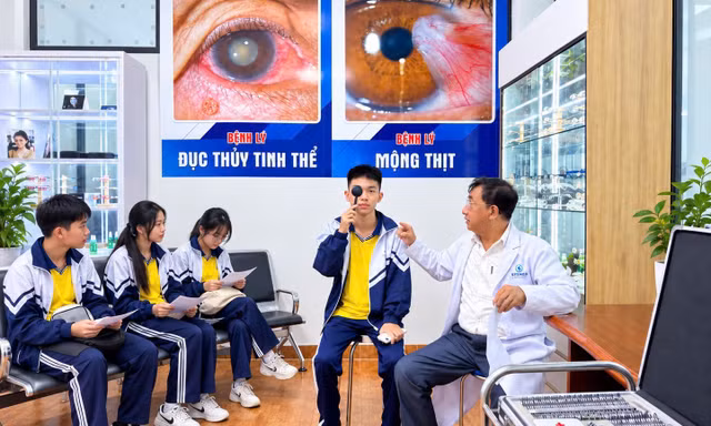 Chương trình kiểm tra sức khỏe ý nghĩa với học sinh Gia Lai