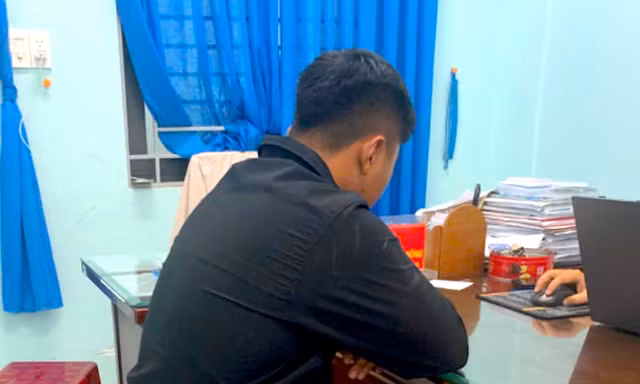 Tiêu hết tiền rồi trình báo bị cướp chặn đường