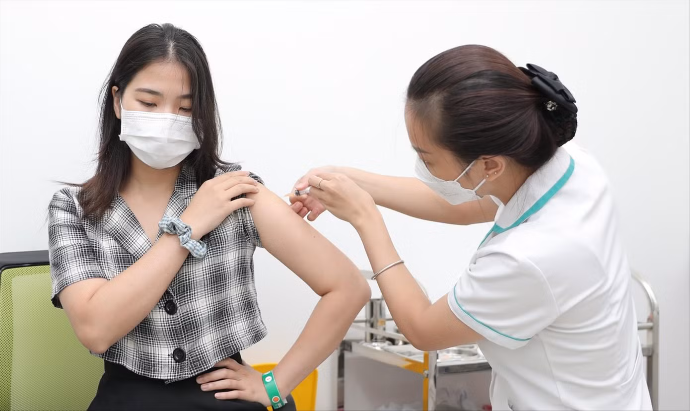 tiem-vac-xin-thuy-dau.jpg