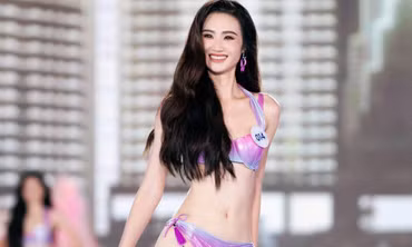 Màn trình diễn bikini của Top 10 Hoa hậu Thế giới Việt Nam 2023