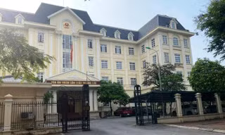 Bản tin 8H: Một thẩm phán TAND ở Hà Nội tử vong trong phòng làm việc