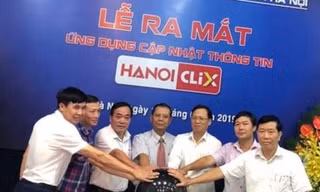 Các khách mời có mặt cùng bấm nút khởi động ứng dụng Hanoi Clix ngày 19/6/2019.