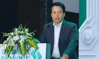 'Thử tưởng tượng điều gì xảy ra nếu hệ thống ngân hàng dừng hoạt động 5 phút?'