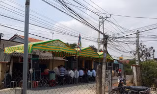 Đám tang tại nhà Trung