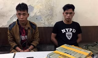 Hai anh em ruột vận chuyển 18 bánh heroin ở 'thánh địa' ma túy