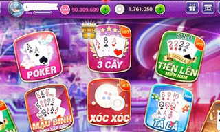 Giao diện game bài do Nguyễn Văn Dương và Phan Sào Nam điều hành