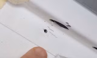 Một lỗ thủng nhỏ trên tàu vũ trụ Soyuz là một lỗi khá nghiêm trọng.