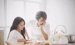 Đừng cảm thấy anh Hai của em là kẻ phiền phức, có anh đã là một niềm hạnh phúc lớn lao!