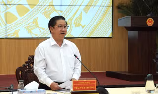 Chủ tịch Cần Thơ yêu cầu kịp thời thay thế cán bộ 'đùn đẩy, sợ trách nhiệm'