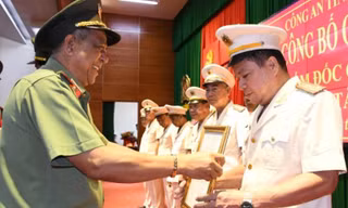 Công an tỉnh Trà Vinh điều động, bổ nhiệm nhiều cán bộ