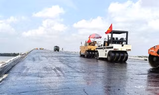 Cầu Đại Ngãi 2 nối liền đôi bờ sông Hậu, sẵn sàng về đích tháng 6