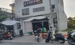 Nổ bình gas tại quán ăn, 9 thầy cô và học sinh bị bỏng 