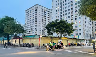 Chủ tịch TP.HCM chỉ đạo tháo gỡ nhiều dự án ở quận 10