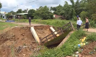 Một cây cầu ở Bình Phước đổ sập, hàng trăm hộ dân gặp khó khăn đi lại