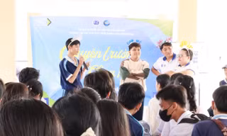Sân khấu hóa hướng nghiệp - cách trường Đại học Trà Vinh giúp học sinh chọn nghề