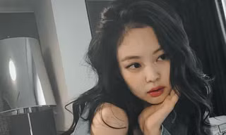 Jennie BLACKPINK trên cơ Ngu Thư Hân, Wendy Red Velvet khi đụng hàng nhờ không làm gì cả