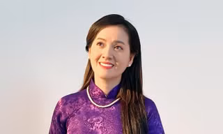 Mới gia nhập showbiz, con gái NSƯT Vũ Linh đã gặp ồn ào phải công khai xin lỗi 