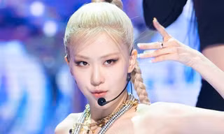 Soi lại những hành động gây tranh cãi của Rosé BLACKPINK: Do thiếu tinh tế hay quá vô tư?