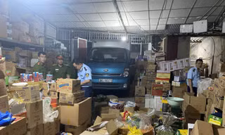 Cơ quan chức năng kiểm tra cơ sản xuất của ông T.