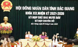 HĐND tỉnh Bắc Giang thông qua nghị quyết hợp nhất với tỉnh Bắc Ninh. Ảnh: Nguyễn Thắng