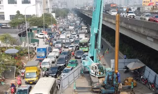 Hà Nội thêm 10 'điểm đen' ùn tắc giao thông