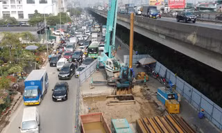 Hà Nội dừng đào hè, đường đến hết mùng 5 Tết Giáp Thìn 