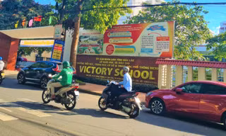 Buộc thôi việc thầy giáo đánh học sinh trong giờ nghỉ trưa