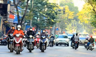 Hà Nội rét buốt tăng cường về đêm gần sáng