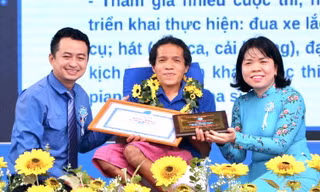 Bình Dương tuyên dương, trao giải thưởng cho những 'người đặc biệt'