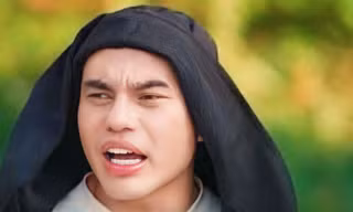 Thi nhau xin lỗi