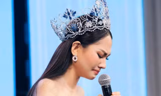 Hoa hậu Mai Phương xin lỗi