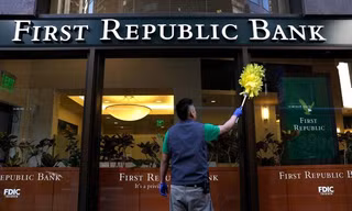 First Republic Bank của Mỹ phá sản, khách ồ ạt rút hơn 100 tỷ USD