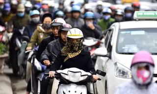 Theo dự báo của Trung tâm Khí tượng Thủy văn Trung ương, đợ không khí lạnh khiến nhiệt độ tại thủ đô Hà Nội giảm mạnh.