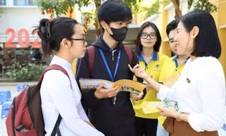 Teen vướng phải lùm xùm trên mạng, nghe chuyên gia "mách nước" giải quyết phù hợp
