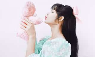 Trước khi trở thành Lalisa, em út BLACKPINK từng có tên khai sinh lạ lùng hơn nhiều