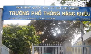 Vì sao Trường Phổ thông Năng khiếu có thư xin lỗi học sinh?