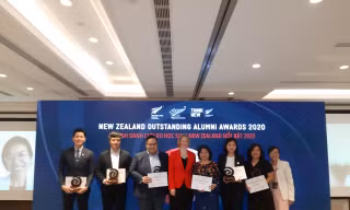 Đại sứ quán New Zealand vinh danh 6 cựu du học sinh Việt Nam